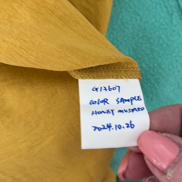 Jodifl Gold Blouse Top Size X-Large - Picture 7 of 7